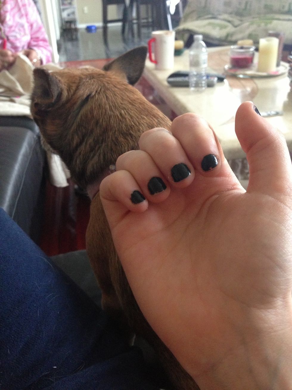 Can paint my nails<3