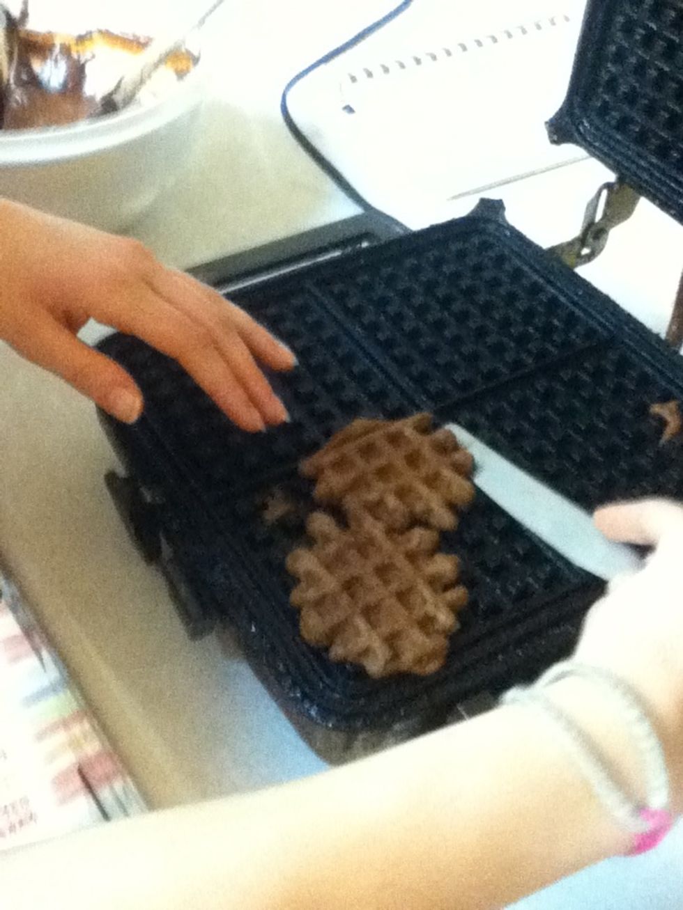Carefully open the waffle iron, then remove the cookies with a fork or butter knife. Then set out to cool.