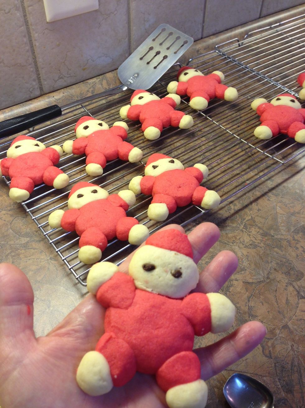 Carefully remove to rack with thin spatula. Batch makes approx 12 cookies.