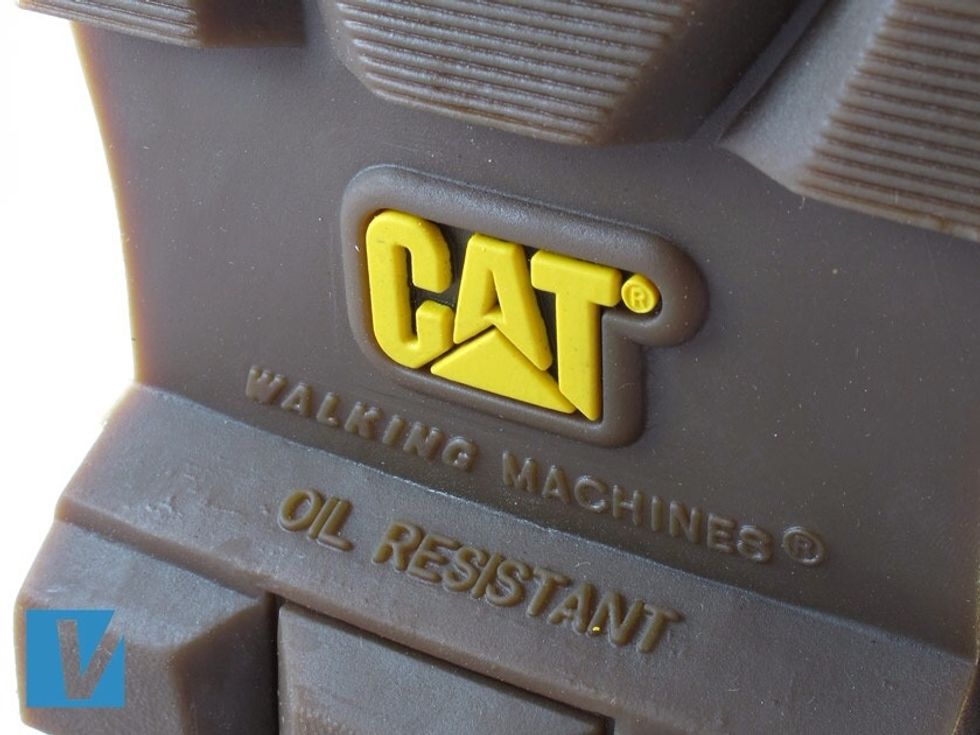 Caterpillar boots feature the CAT logo on the outside. Check that the finish and colour of the logo are of a high quality and the registered trademark 'R' is present.