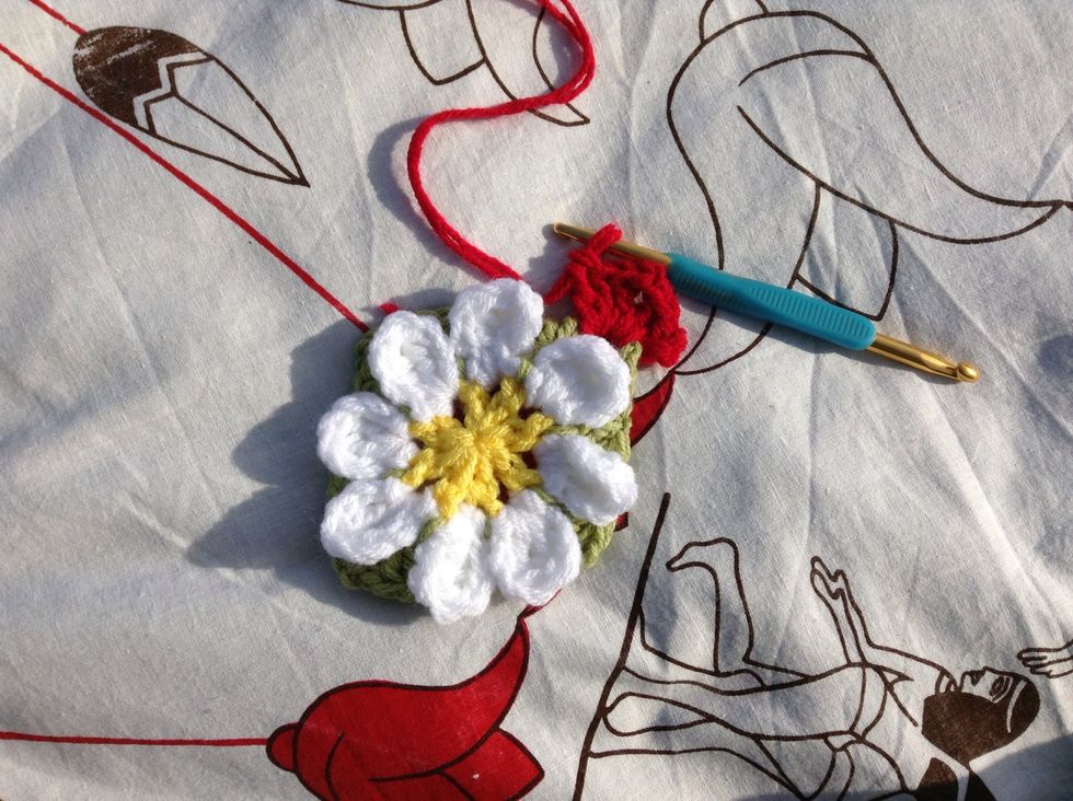 Chain 3, 2 dc, ch 2, 3 dc in same sp.