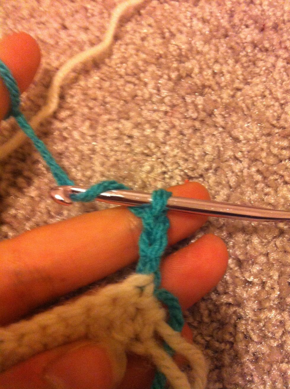 chain 3 and turn your work clockwise. yarn around and work 1 double crochet into the same stitch like your turning chain.