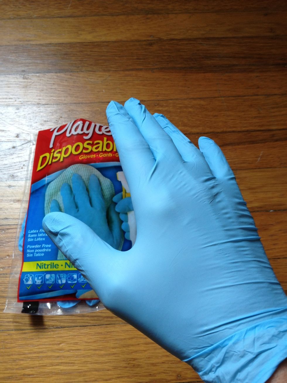 Chains are really grimy so it helps to have gloves. Blue nitrile gloves work best at keeping grease and lube from getting to your fingers.