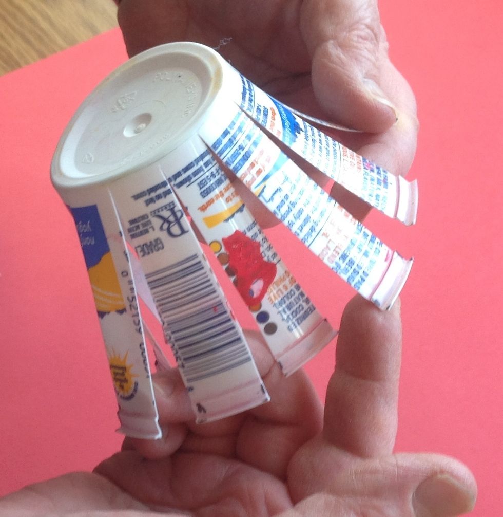 Check that you have an ODD number of warps (sections). If not you need to start over because the weaving will not work! You will find out why in due course......