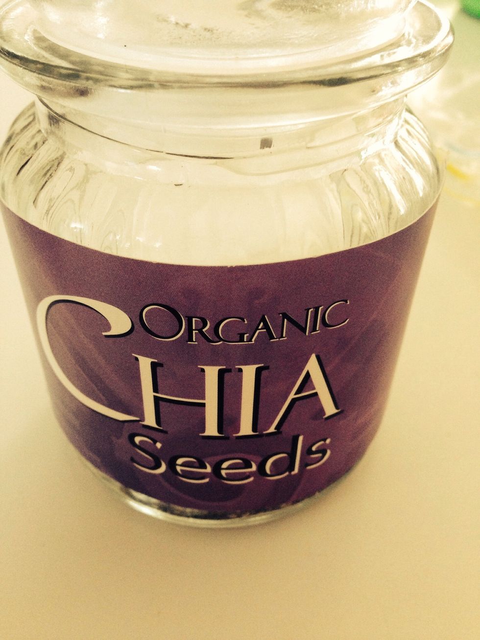 Chia seeds are AMAZING!! If you haven't heard of them before LISTEN UP!! They are a natural plant source of Omega-3 (brilliant for your brain), gluten free, source of protein, iron and vitamin C!!