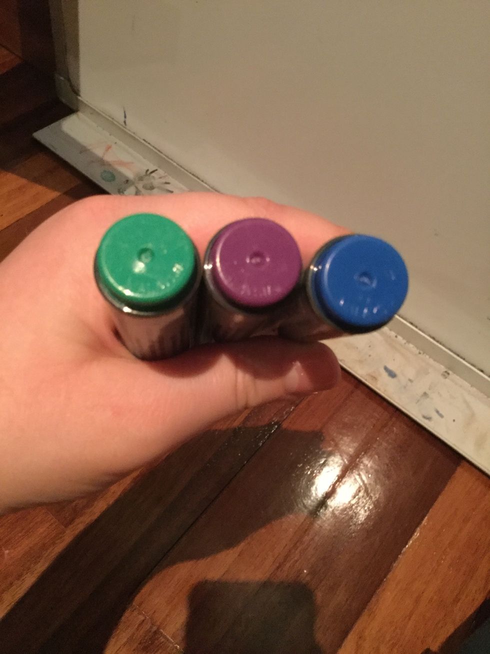 Choose 1,2,3 or as many colours as you want for the actual ice cream.