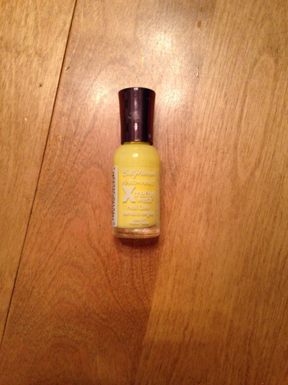 Choose a base color (white is best) // Sally Hansen Mellow Yellow
