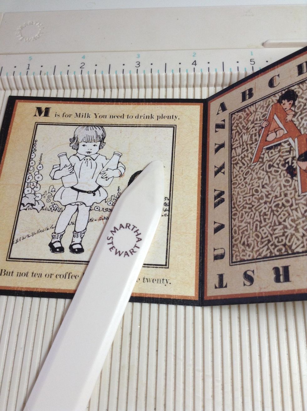 Choose a piece of decorated piece of paper, of the same size for the kraft cardstock face...and make the same steps...