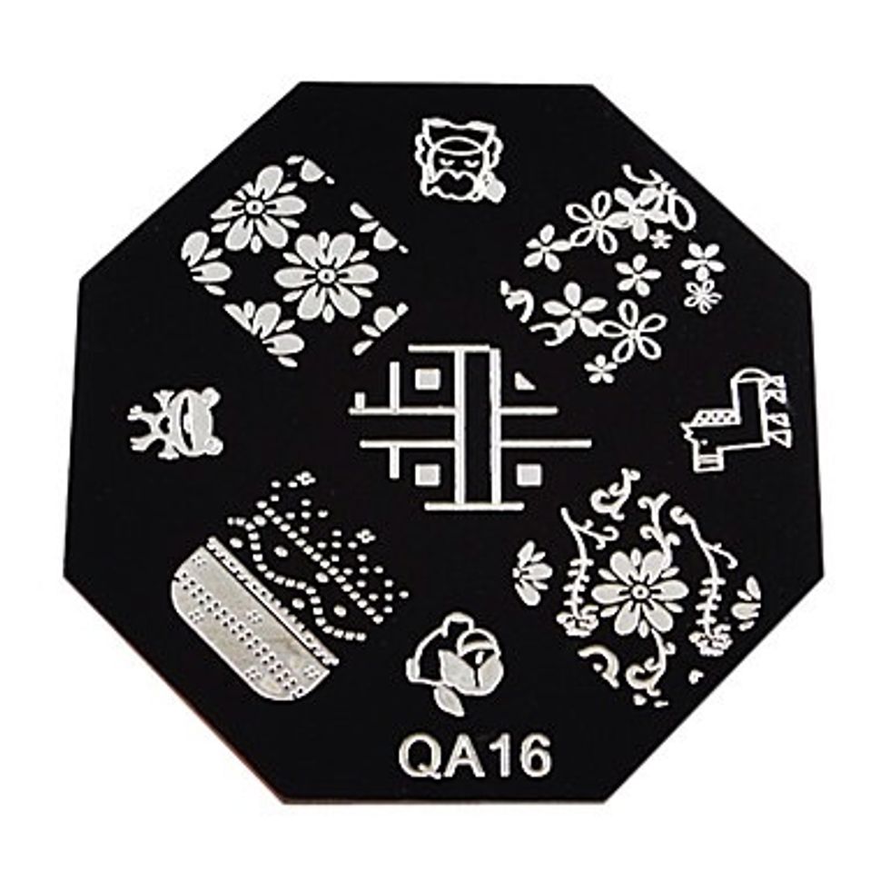 Choose the stamp you want to put on your nails