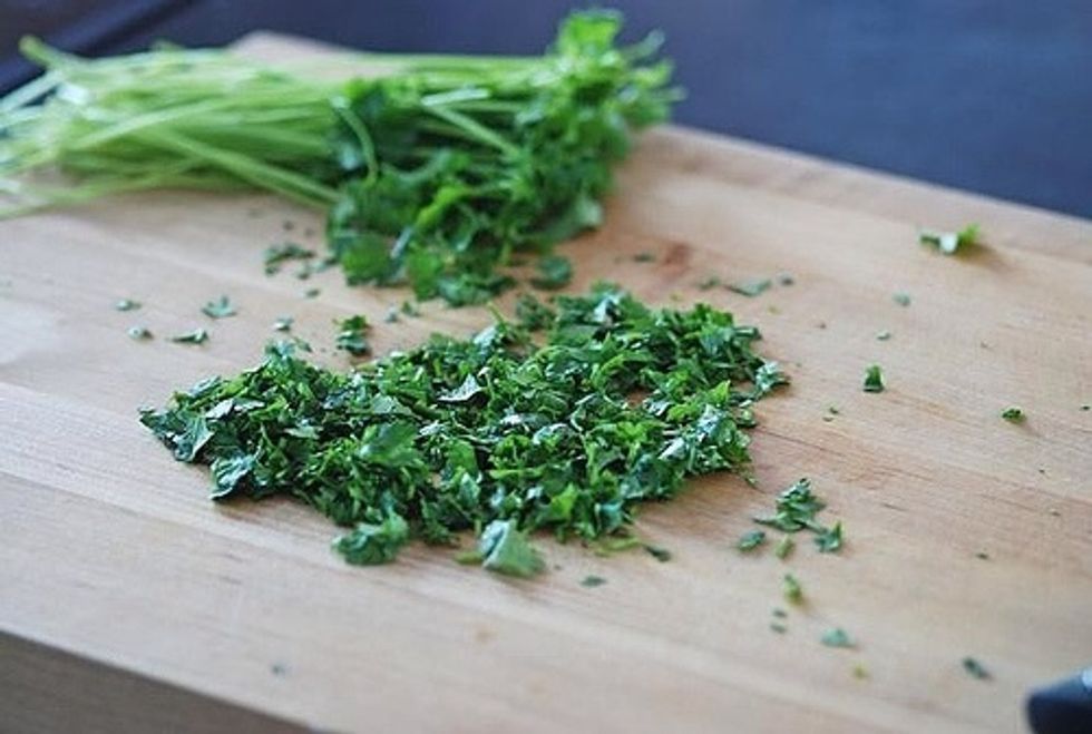 Chop coriander to small pieces