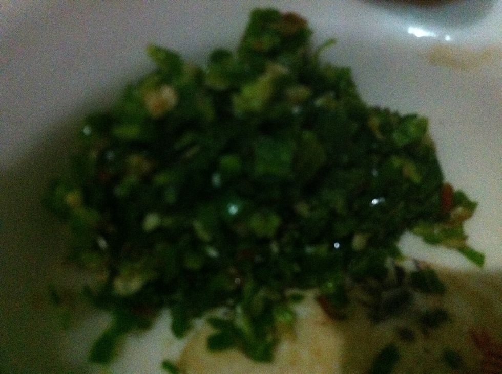 chop green chiliz finely.. sorry pic is not clear