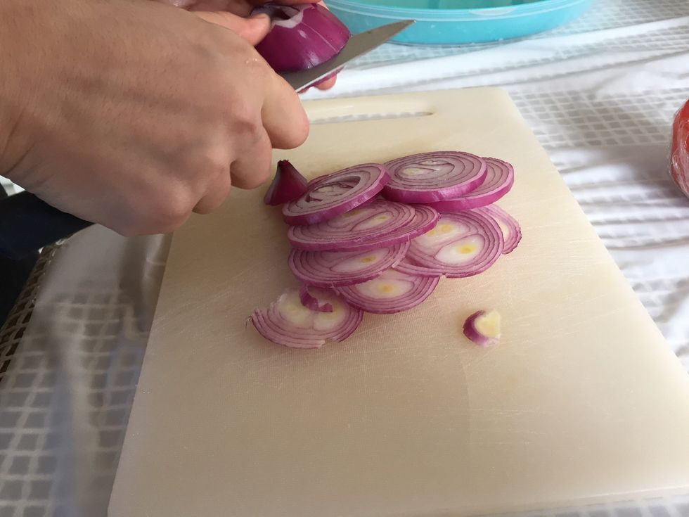 Chop ingredients to use in Burgers