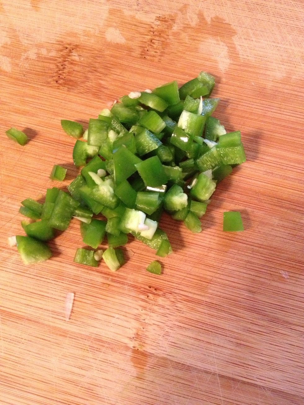Chop jalape\u00f1o pepper
