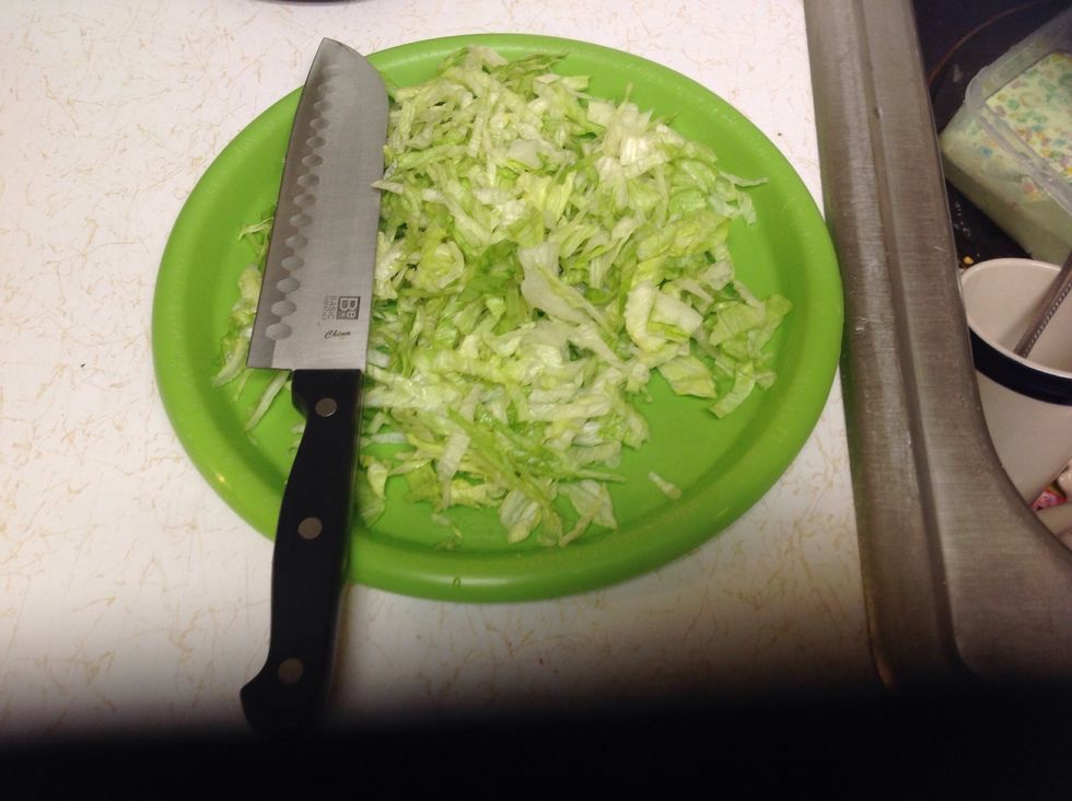Chop lettuce