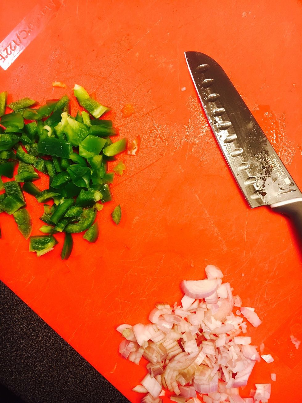 Chop paprika and shallot