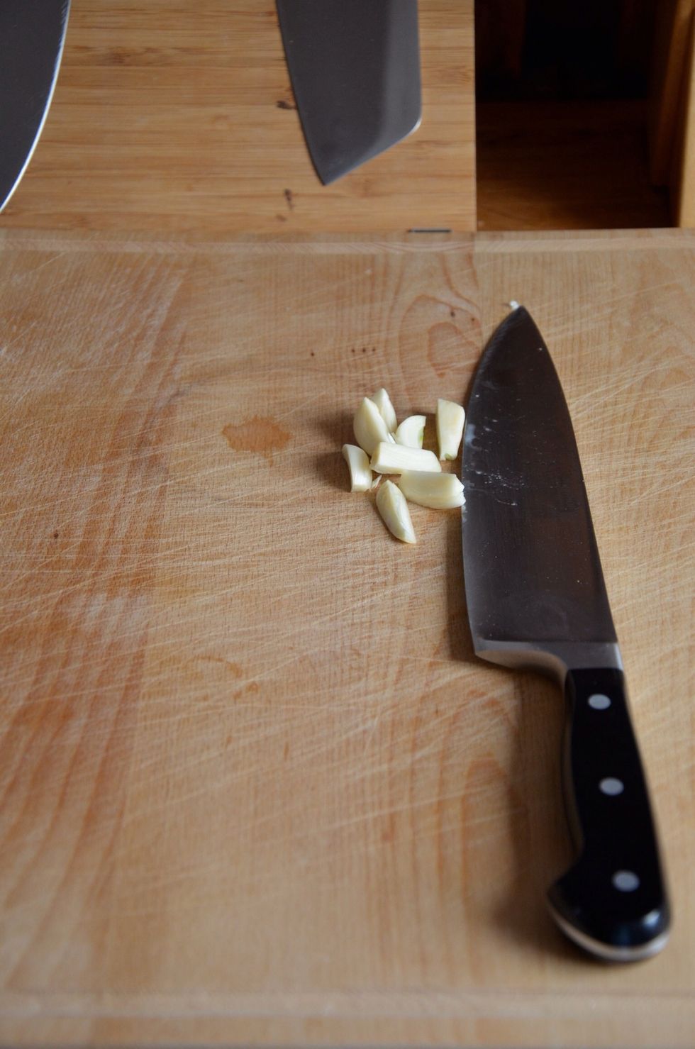 Chop some garlic.
