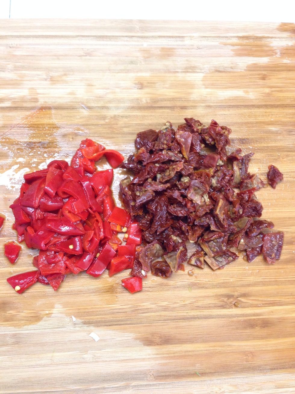 Chop the capsicum and sun-dried tomatoes