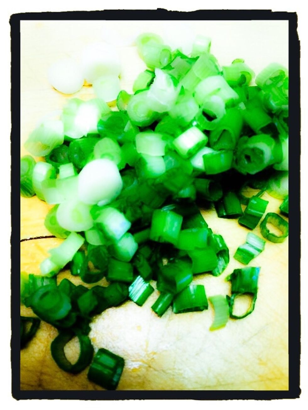 Chop the green onion and add to turkey mixture