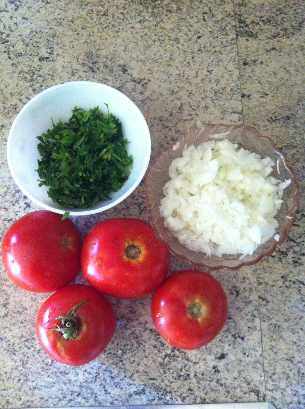 Chop the onions and parsley