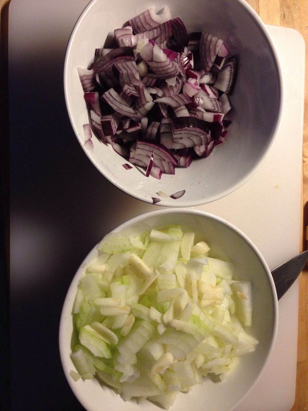 Chop the onions and the garlic, make sure to chop them fine.