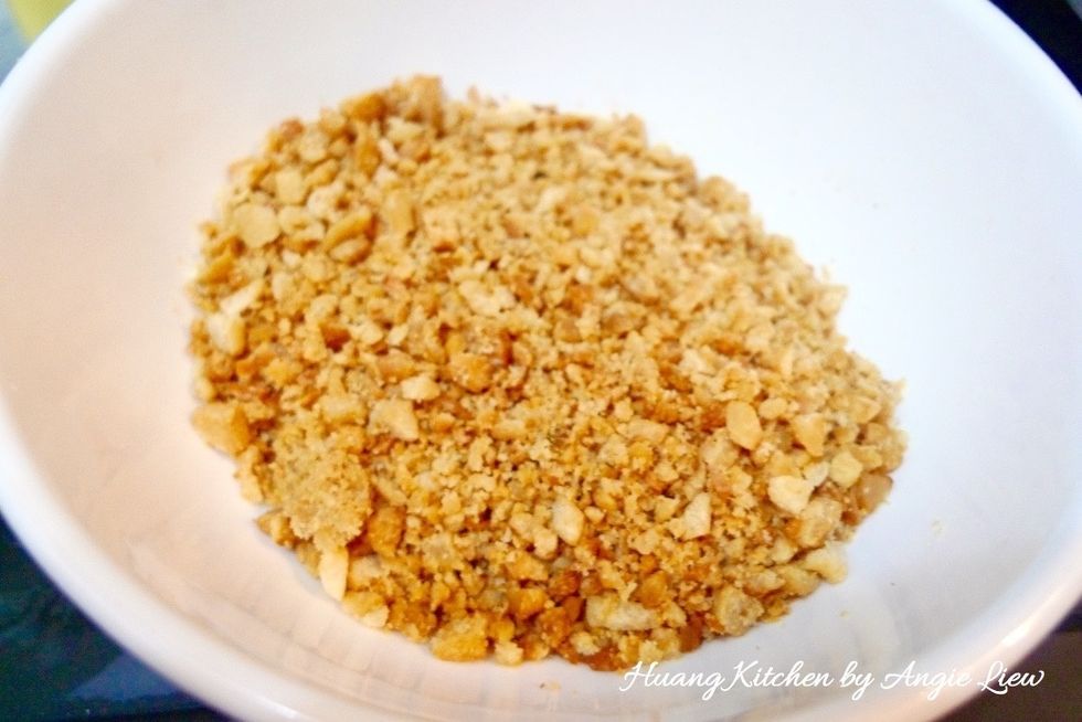 Chop the pork lard pieces into smaller pieces.