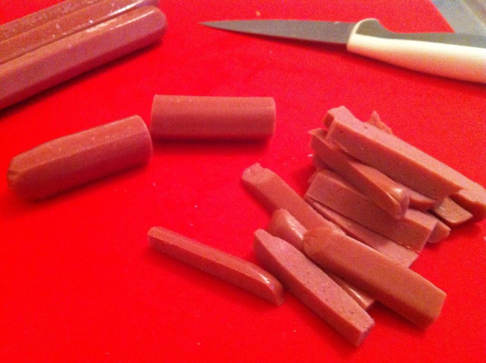 Chop the sausages in slices like this. You can use whatever kind you like but i recommend one that is very mild in taste.