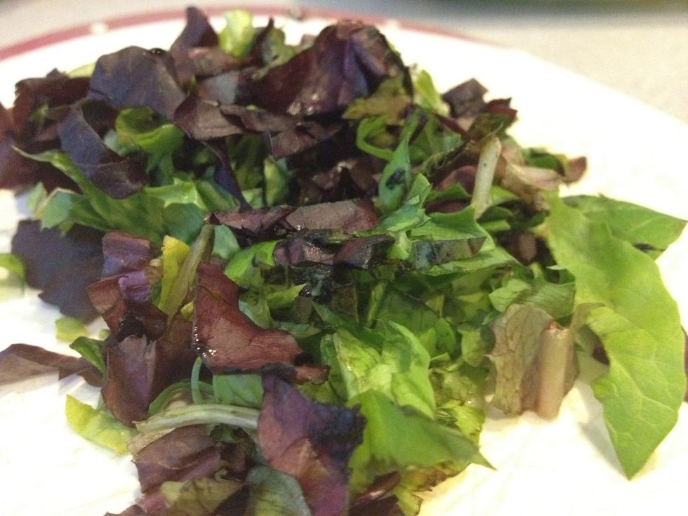 Chop the spring mix fine