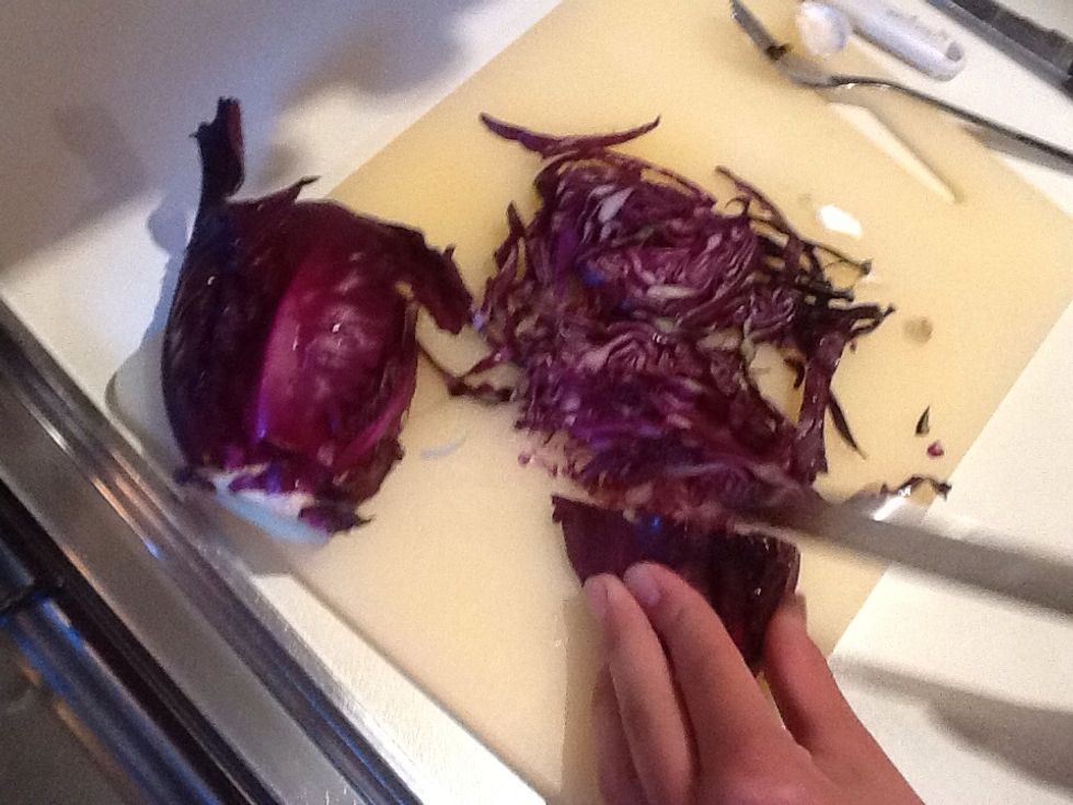 Chop up the cabbage