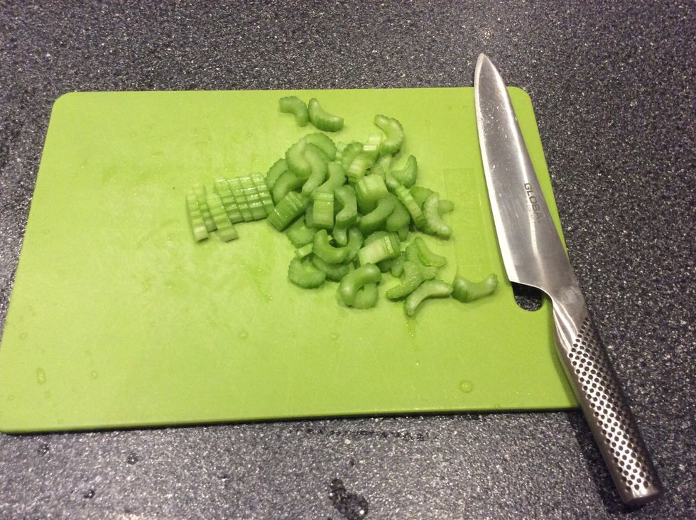 Chop your celery stalks into little pieces like in the picture shown.