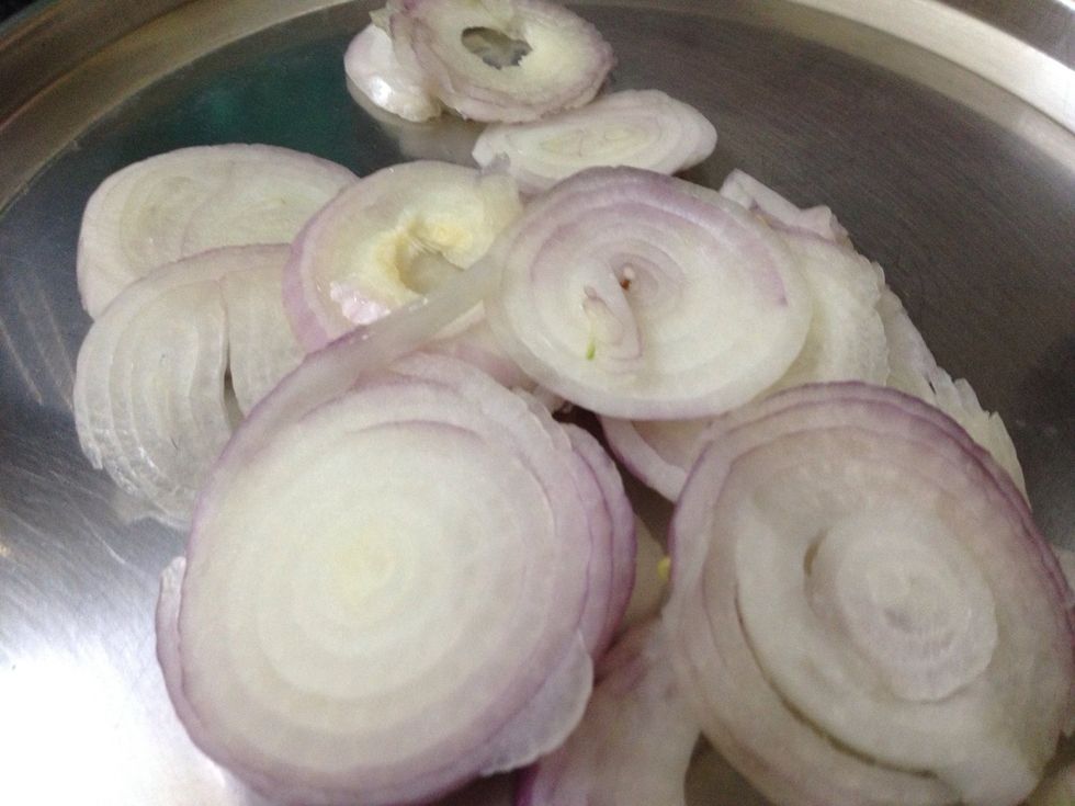 Chopped onions for deep fry