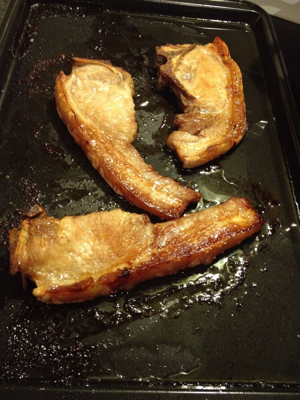 Chops are ready! Check out that crackling - yum! If you can, let your meat rest for a couple of minutes.