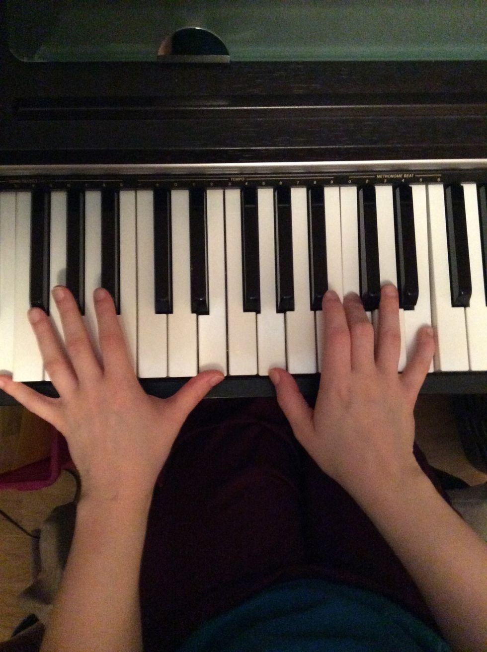 Chord C/E. Left hand (oct. E) Right hand ( G, C, E).