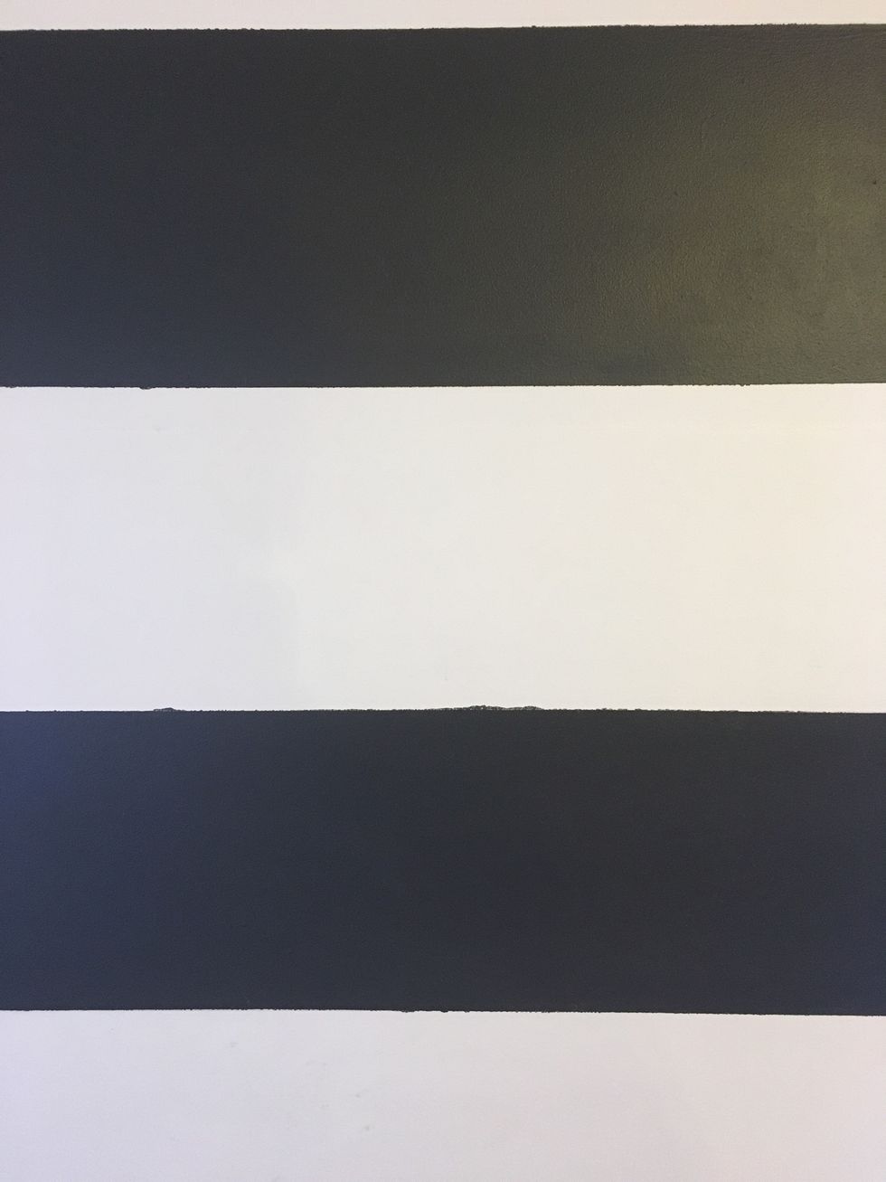 Chose a color scheme of your room. I choose black and white but you can do whatever!