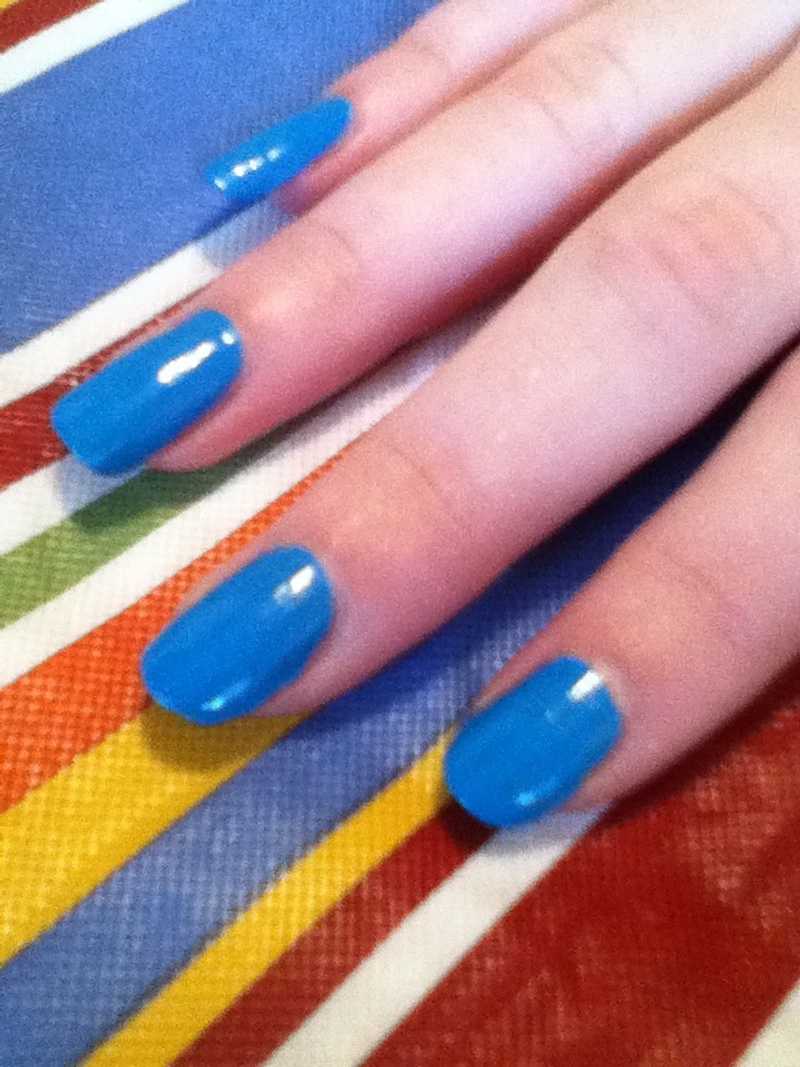 How to create nails for a black dress - B+C Guides How to create nails for a black dress - B+C Guides