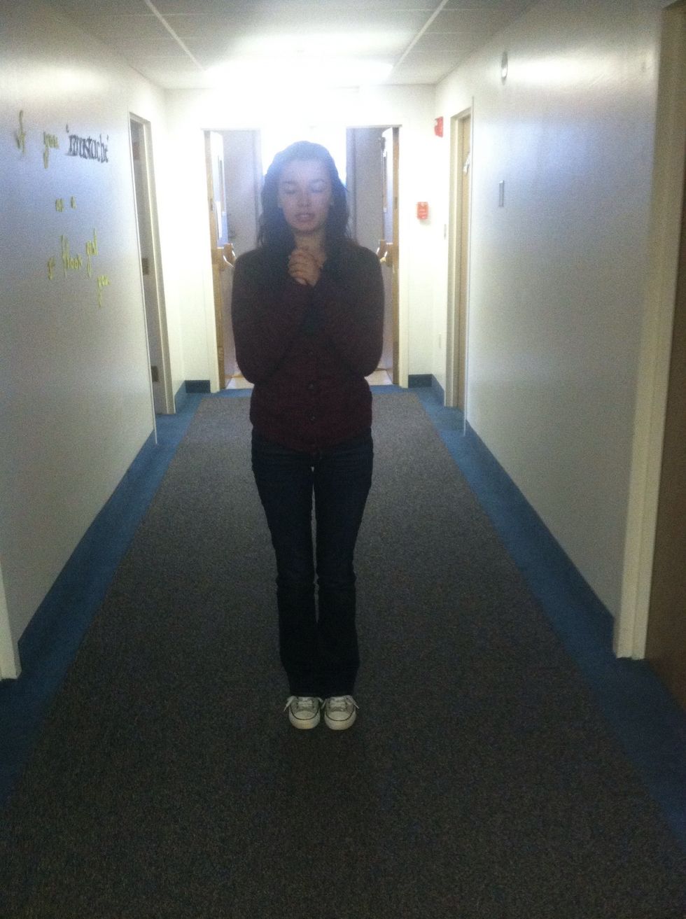 Clasp your hands again!