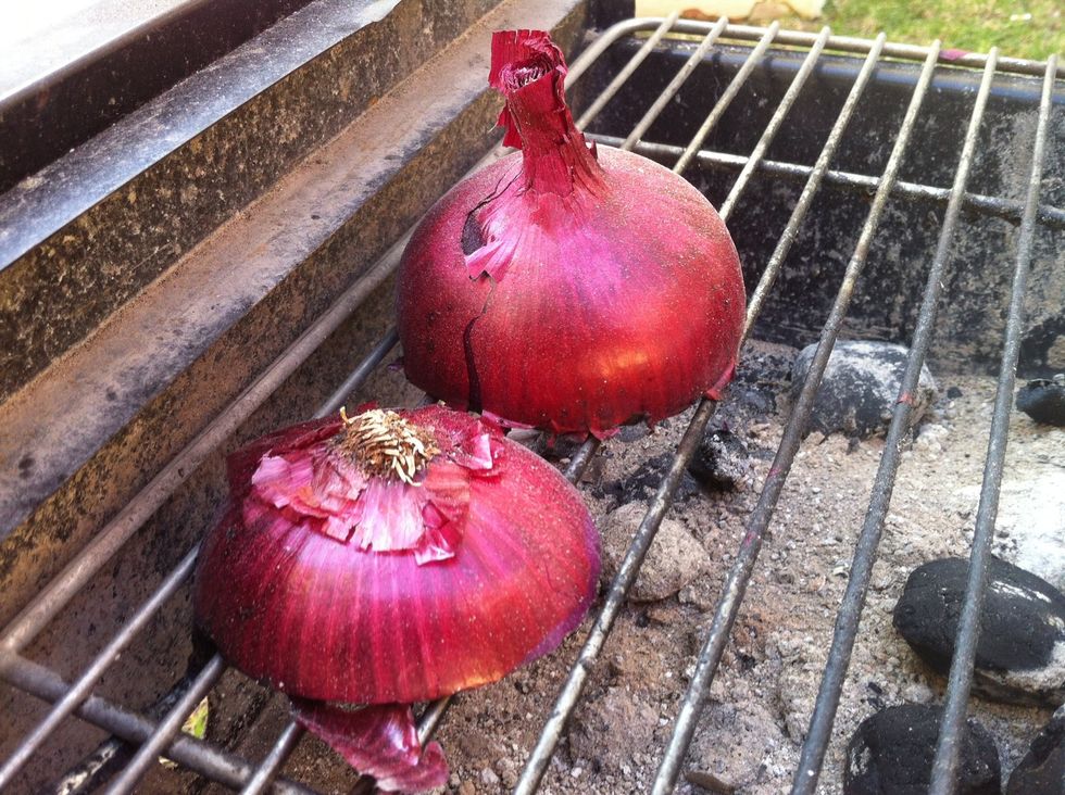 Clean the Braai with an onion