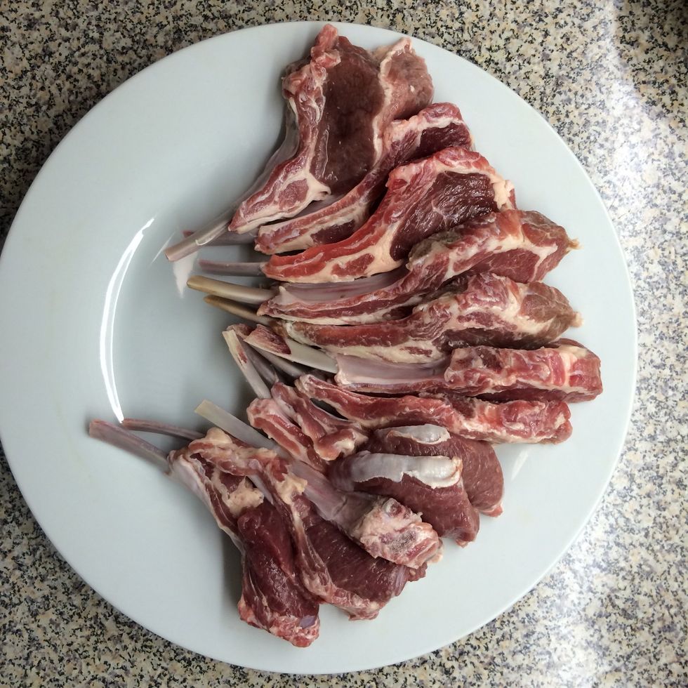 Clean the lamp chops and set aside.