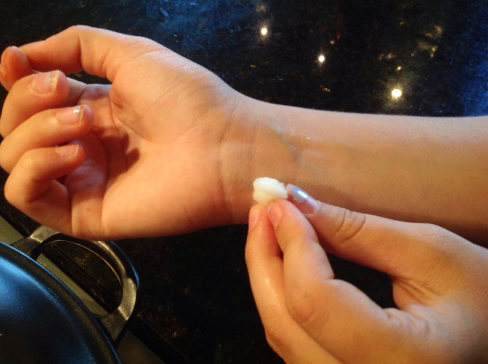 Clean the part of your skin where your henna will be applied.