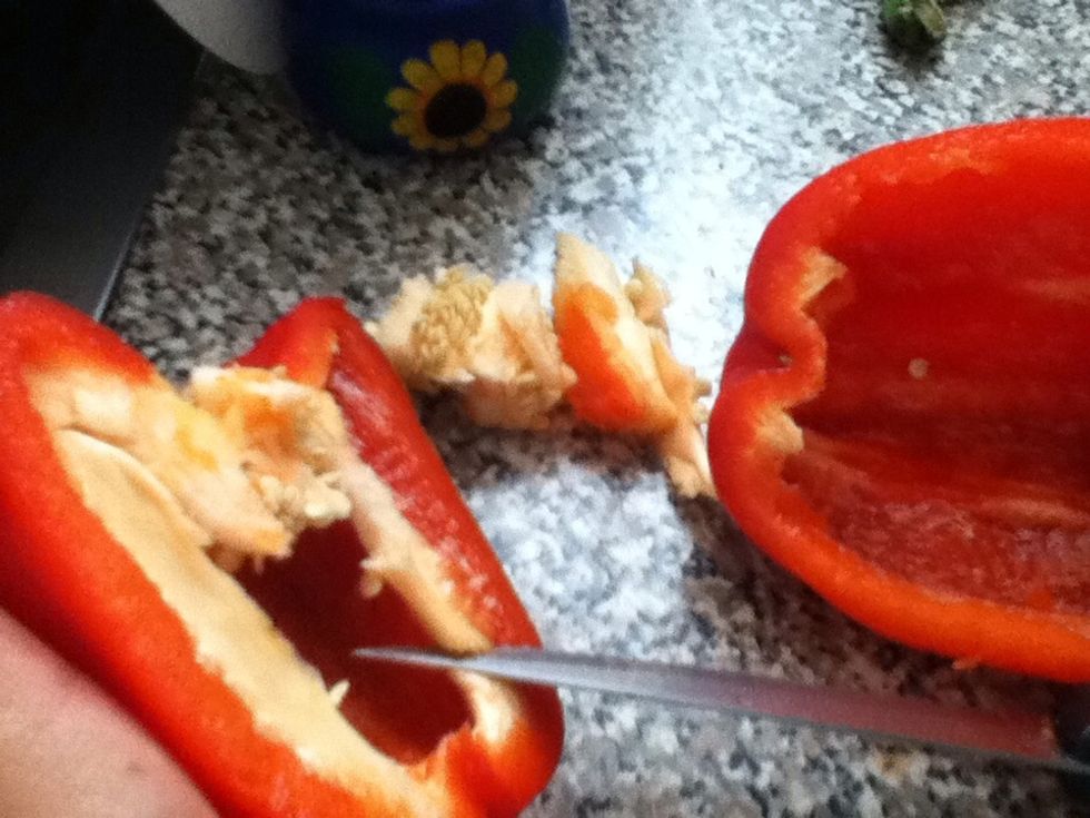 Clean the sweet red & green peppers