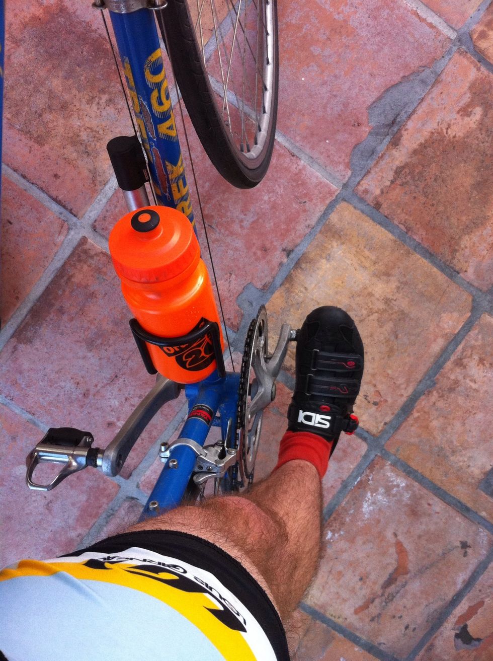 Clip in, you are now ready to rock and roll!