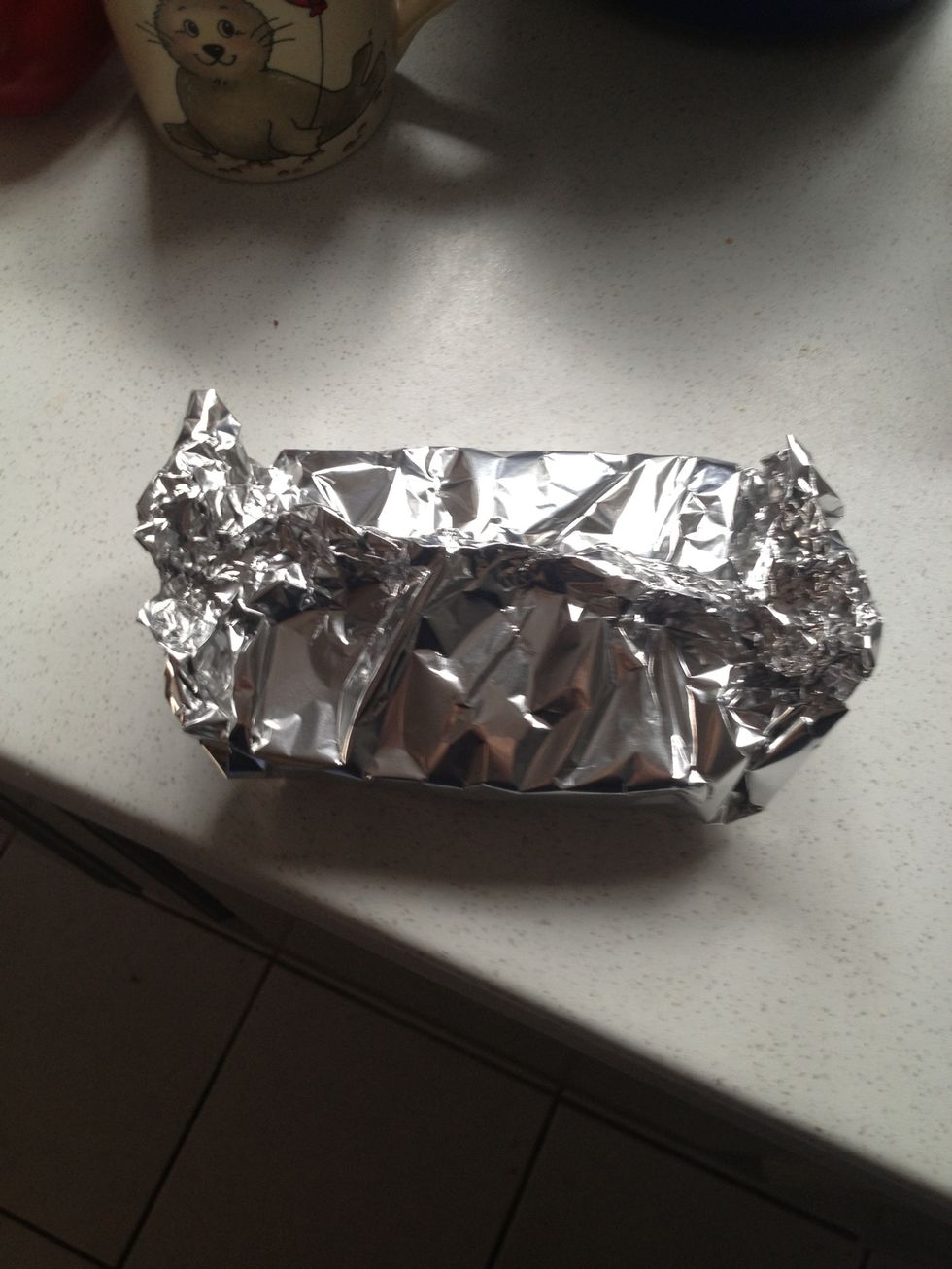 Close the package and put it for about 15 minutes with 200 degrees in the oven