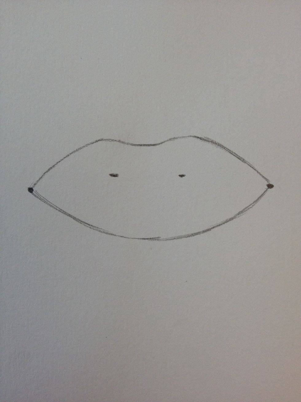 Close the top lip by connecting the top arcs to the top line.