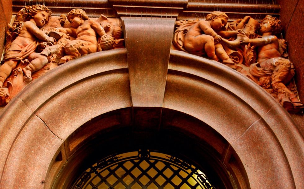 ...close up it's dazzling