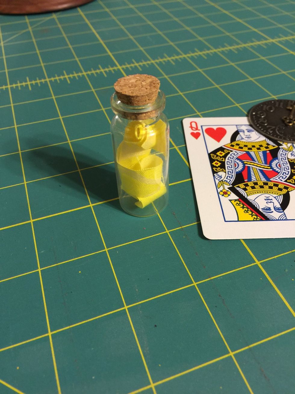Close vial up and you have your "drink me" potion.