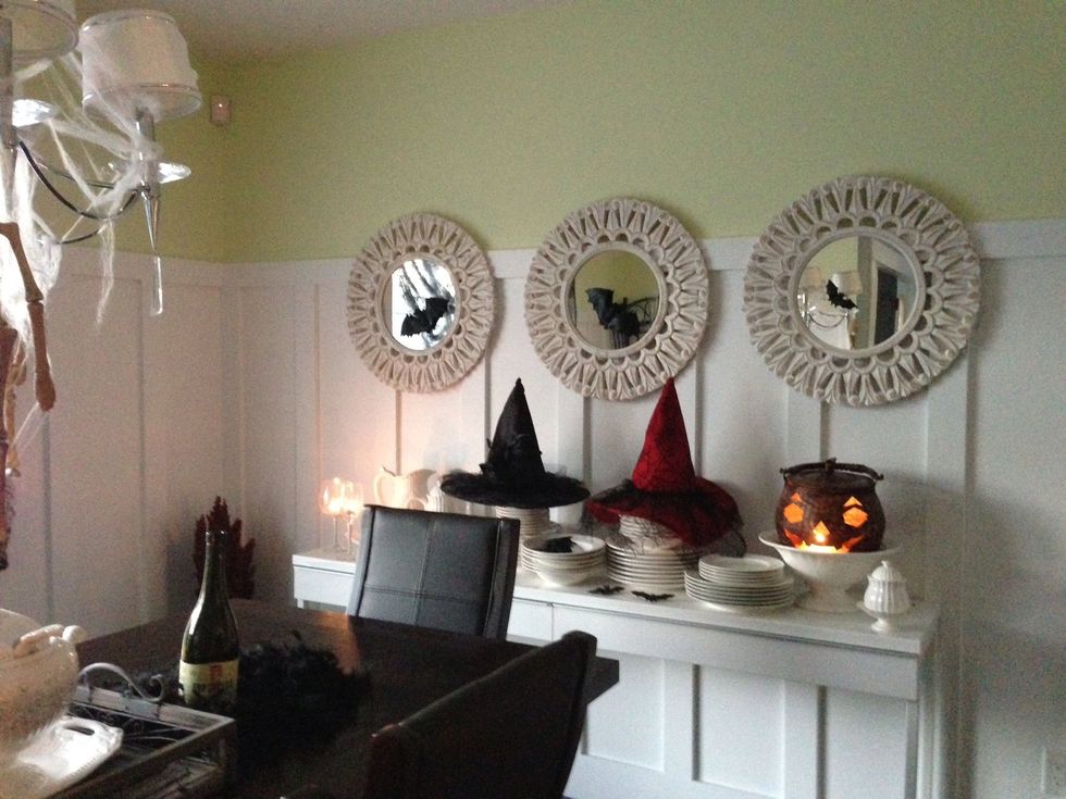 Cluttering dishes on a buffet table adds to the effect of coziness. Also, you could add items meant to spice up your theme and spark conversations!