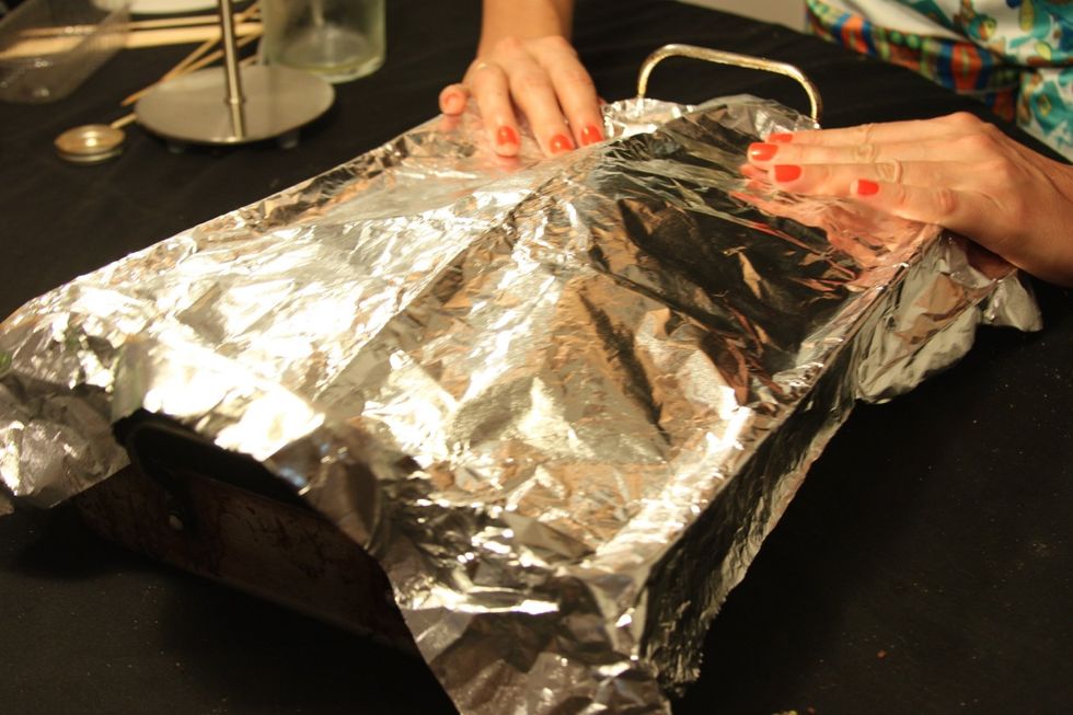 Cobra a assadeira com papel de alum\u00ednio e leve ao forno por aproximadamente 45-50 minutos.