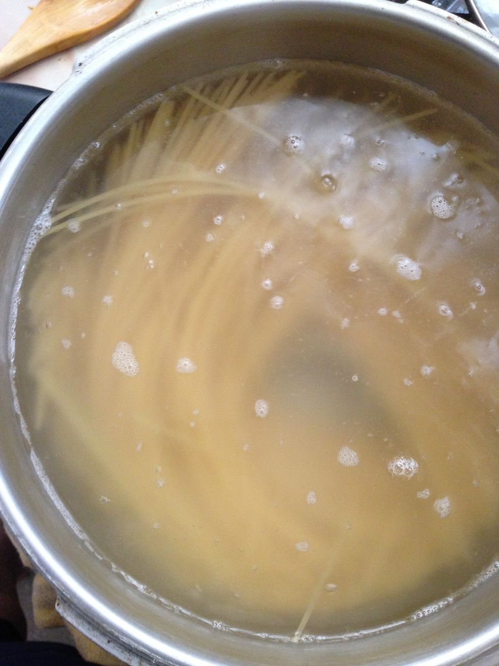 Cocinar la pasta sin cortar