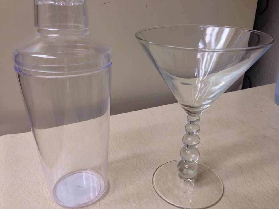 Cocktail shaker & Glass Use cup from shaker to measure your alcohol