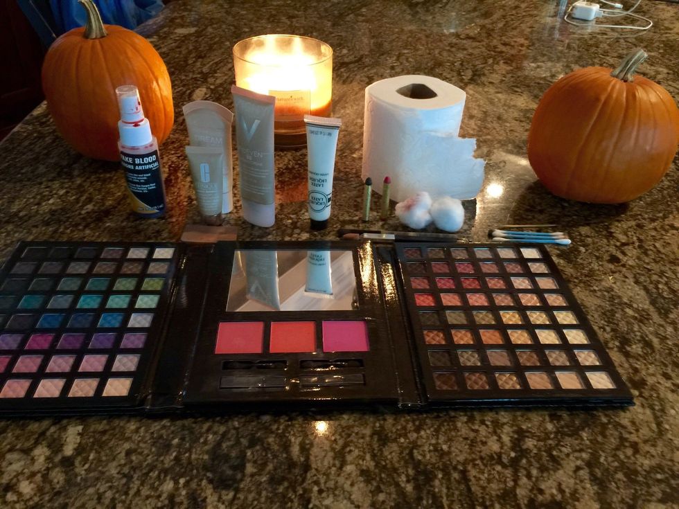 Collect your supplies.\nArtificial Blood\nCotton Swabs\nLiquid Latex\nMake-up Brushes\nRed and Black Make-up Pencil\nToilet Paper\nToothpicks