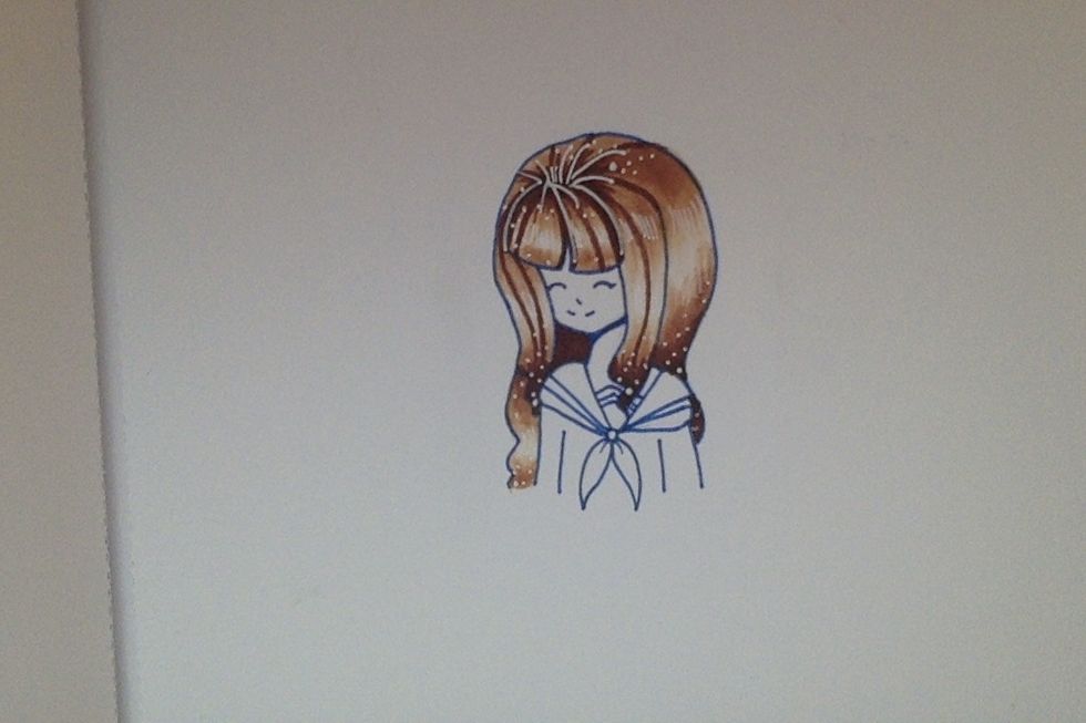 color your hair with a base color lighter than the shadow (I used Dark Suntan E15 copic marker) and with a white gel pen, or a white paint, draw the light spots.